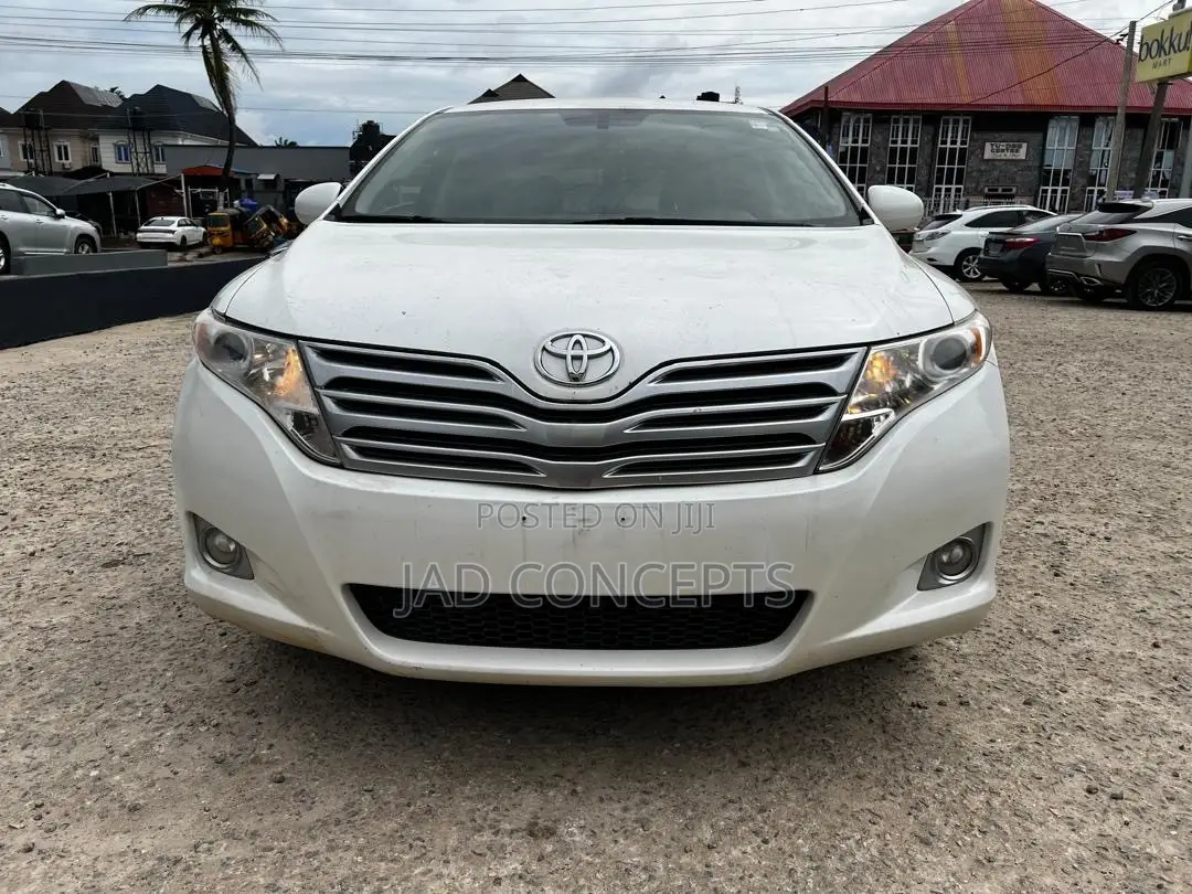 Toyota Venza 2011 White