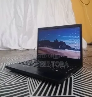 Laptop Samsung NP300V5A 6GB Intel Core i5 HDD 256GB