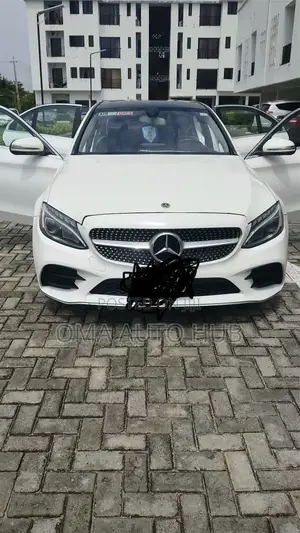 Mercedes-Benz C300 2017 White