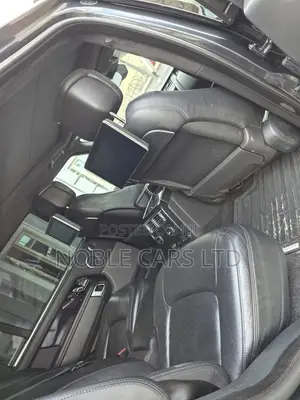 Land Rover Range Rover 2019 Blue