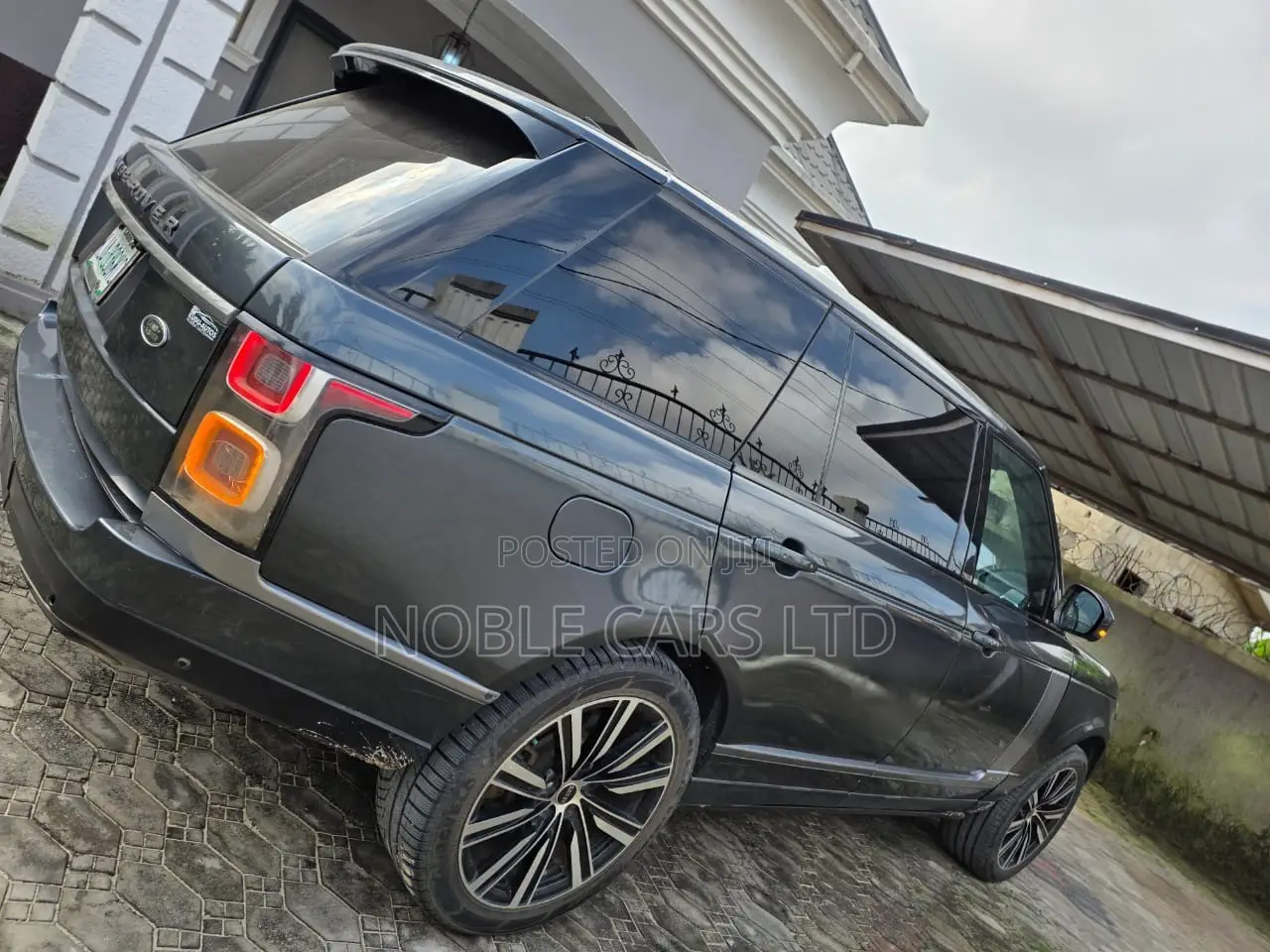Land Rover Range Rover 2019 Blue