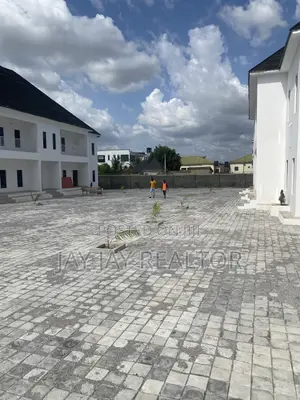 3bdrm Apartment in Sabon Lugbe for rent