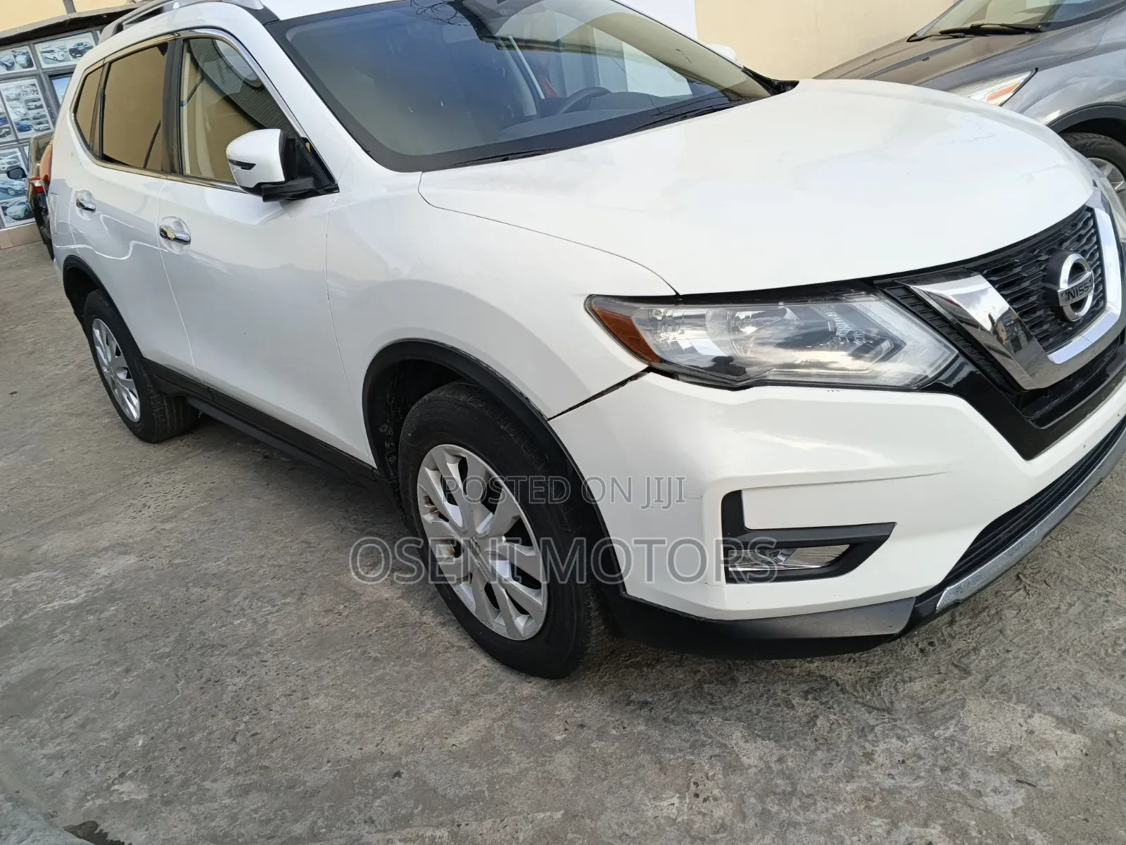 Nissan Rogue 2017 White