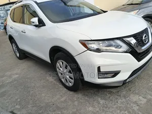 Nissan Rogue 2017 White