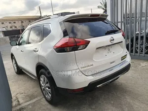 Nissan Rogue 2017 White