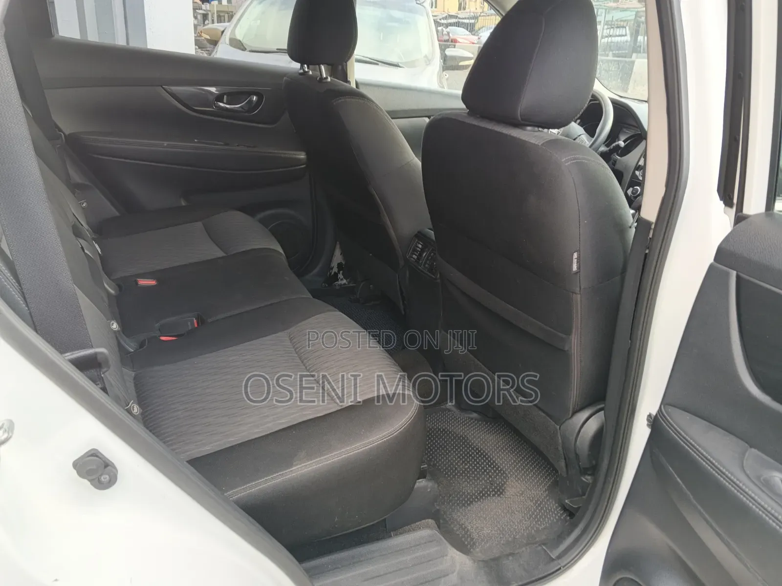 Nissan Rogue 2017 White