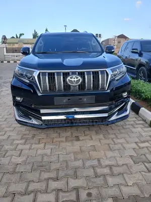 Toyota Land Cruiser Prado 2023 Black
