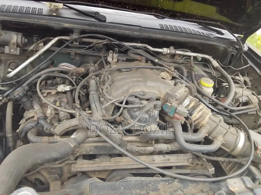 Nissan Frontier Automatic 2005 Black