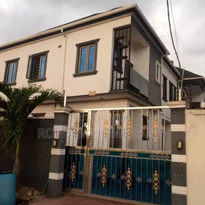 3bdrm Duplex in Estate for rent