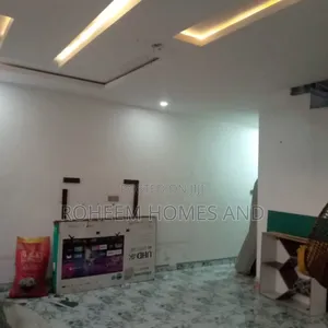 3bdrm Duplex in Estate for rent