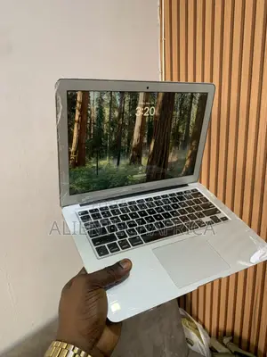 Laptop Apple MacBook Air 2017 8GB Intel Core i7 SSD 256GB