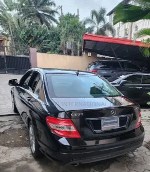 Mercedes-Benz C300 Luxury Sedan AWD (3.0L 6cyl 7A) 2009 Black