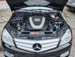 Mercedes-Benz C300 Luxury Sedan AWD (3.0L 6cyl 7A) 2009 Black
