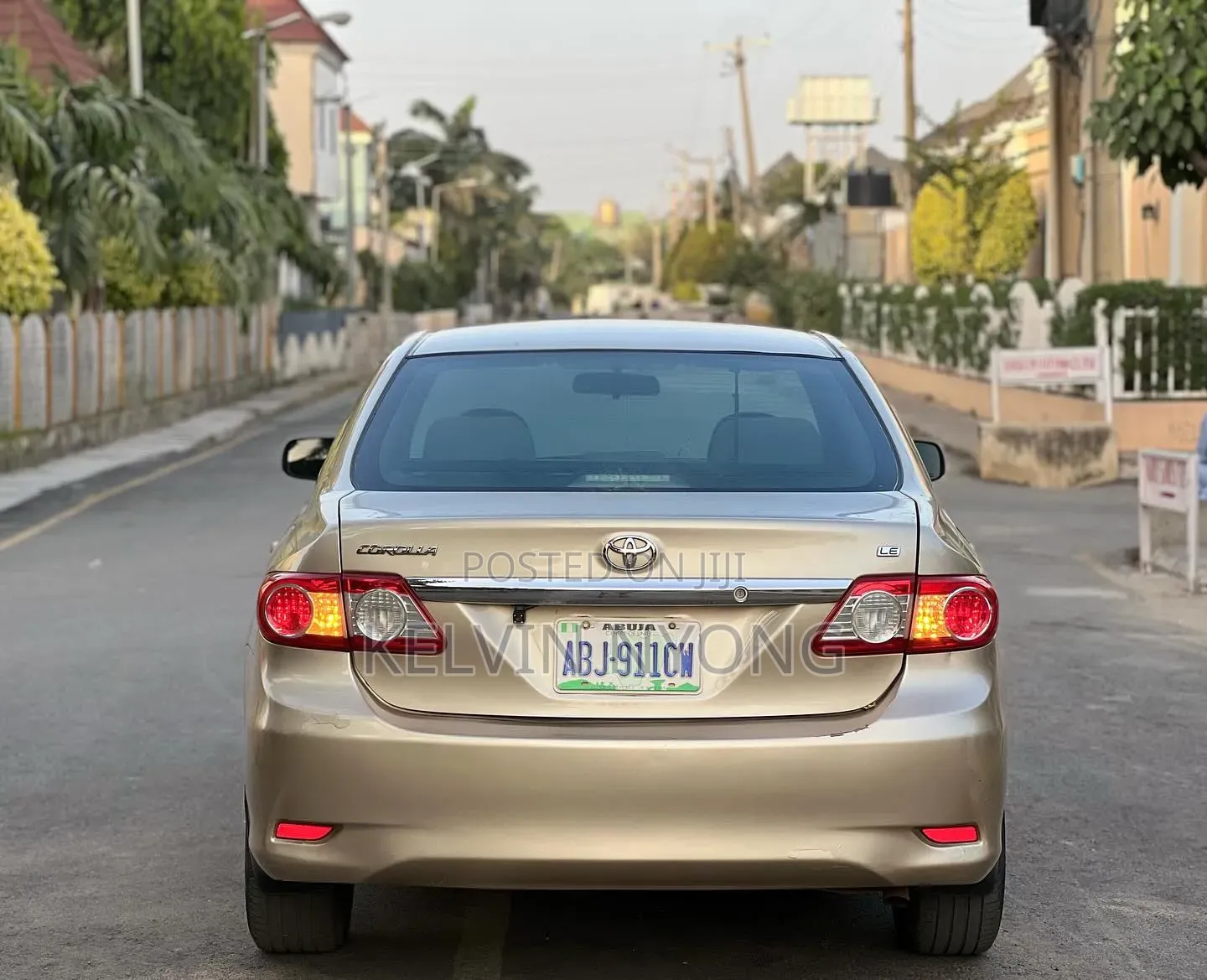 Toyota Corolla 2012 Gold