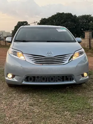 Toyota Sienna LE 8-Passenger 4dr Minivan (3.5L 6cyl 6A) 2015 Blue