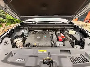 Toyota Highlander XLE 2022 Teal
