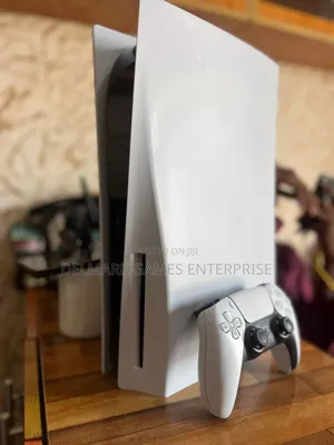 PS5 Fat With 1 Pad and 17 Games Installed.