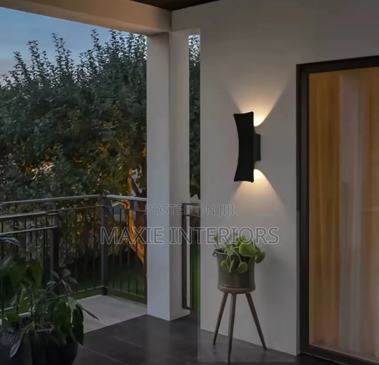 Up and Down Aluminum Outdoor Waterproof Wall Lamp