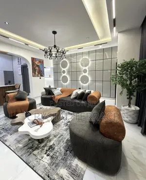 Luxurious 2 Bedroom Apartment Shortlet in Lekki