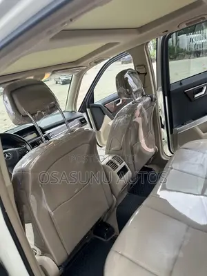Mercedes-Benz GLK-Class 350 4MATIC 2011 White