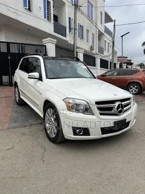 Mercedes-Benz GLK-Class 350 4MATIC 2011 White