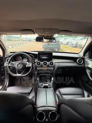 Mercedes-Benz C300 2016 Black
