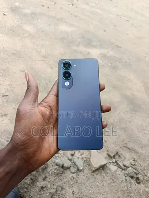Vivo Y04 128 GB Green