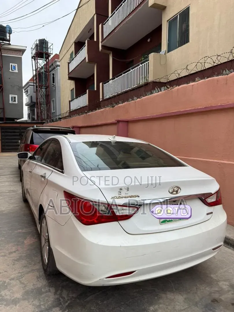 Hyundai Sonata 2013 White