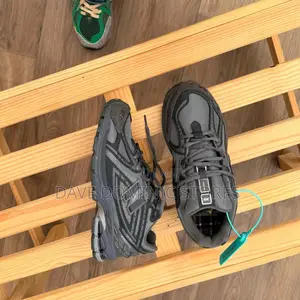 New Balance 1906r "Black Phantom