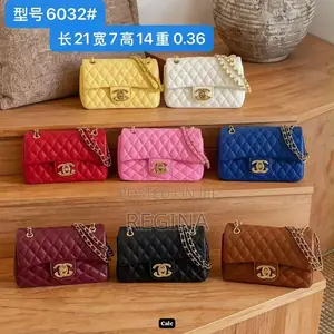 Quilted Chain Strap Shoulder Bag