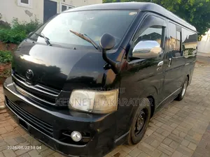 Toyota Grand HiAce 2002 Black