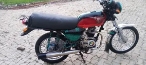 Bajaj Boxer 100 2022 Red