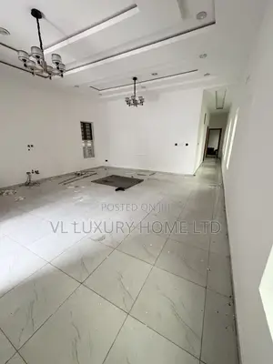 5bdrm Duplex in Ologolo for rent