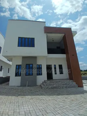 5bdrm Duplex in Guzape District for sale