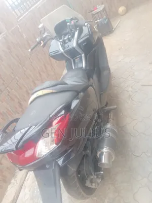 Yamaha Majesty 2022 Black