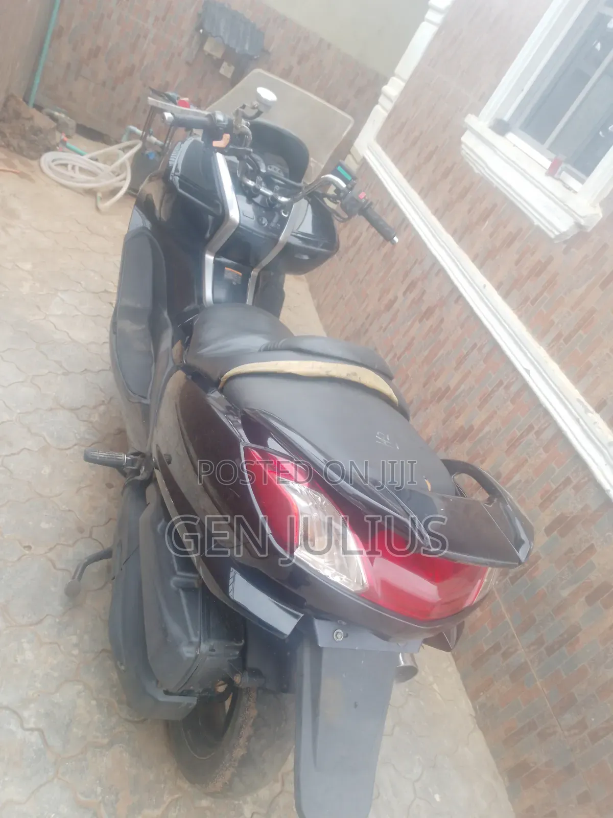 Yamaha Majesty 2022 Black