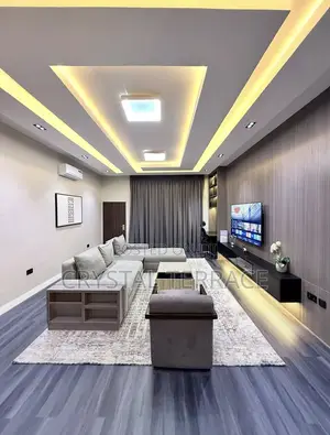 Luxurious One Bedroom at Admiralty Way