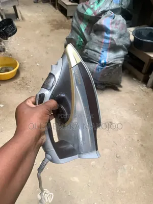 Steaming Strong Tokunbo Pressing Iron