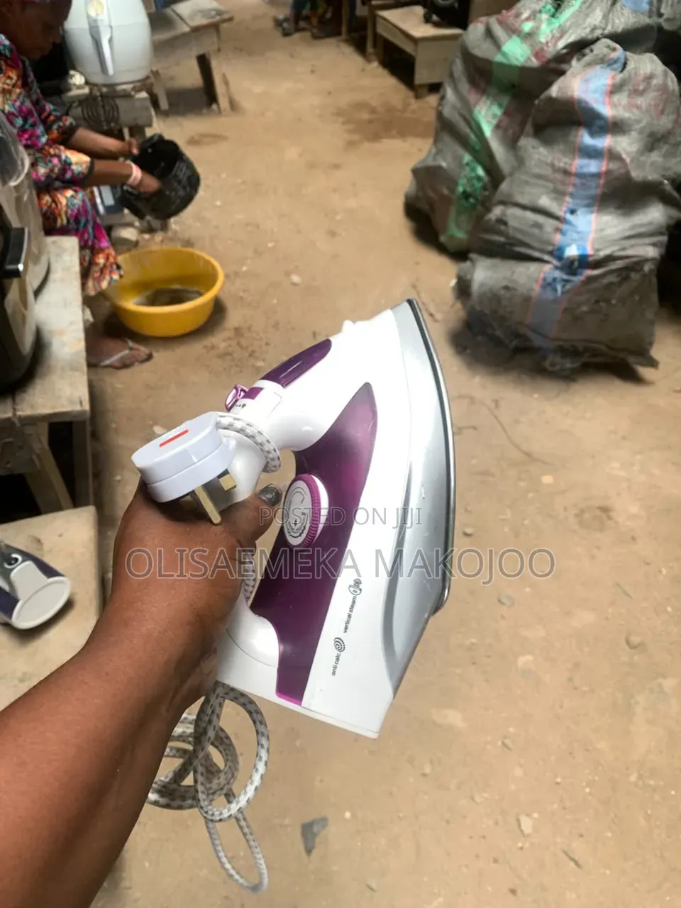 Steaming Strong Tokunbo Pressing Iron