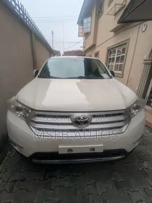 Toyota Highlander Limited 2012 White
