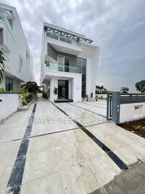 Furnished 5bdrm Duplex in Private Estate Lekki for sale