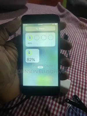 Apple iPhone 7 32 GB Black