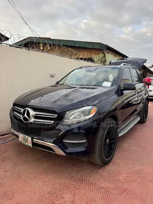 Mercedes-Benz GLE-Class 2017 Blue