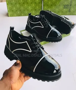 Men Qaulity Lace-Up Shoes