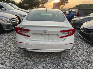 Honda Accord 2018 White