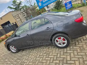 Toyota Corolla 2009 Gray