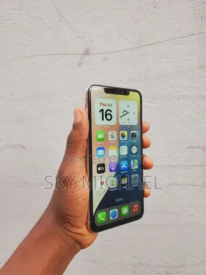 Apple iPhone 11 Pro Max 64 GB Gold