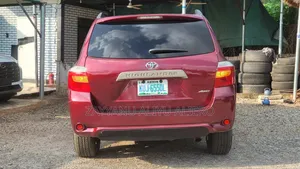 Toyota Highlander 2010 Red