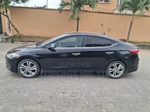 Hyundai Elantra 2018 Black