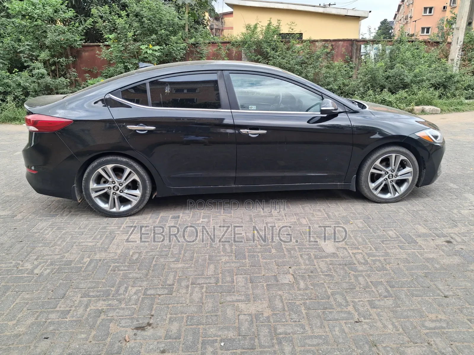 Hyundai Elantra 2018 Black